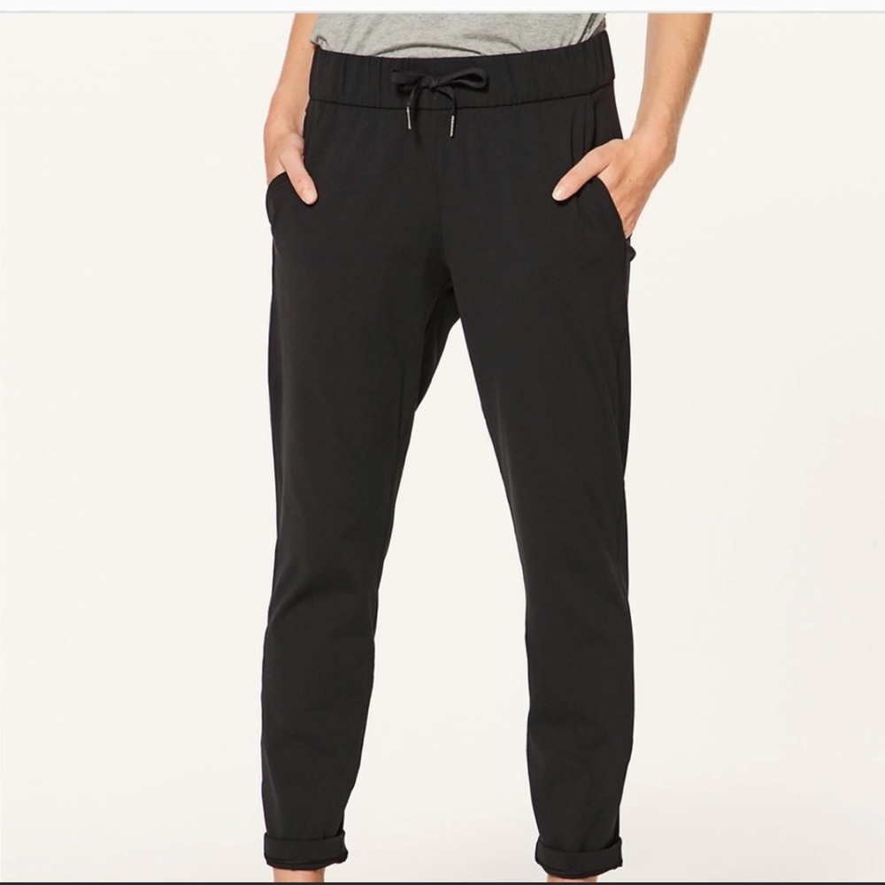 Black on the fly pant